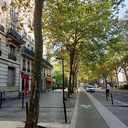 Bright & Calm Grand -la Paris- Near Metro Apartment *